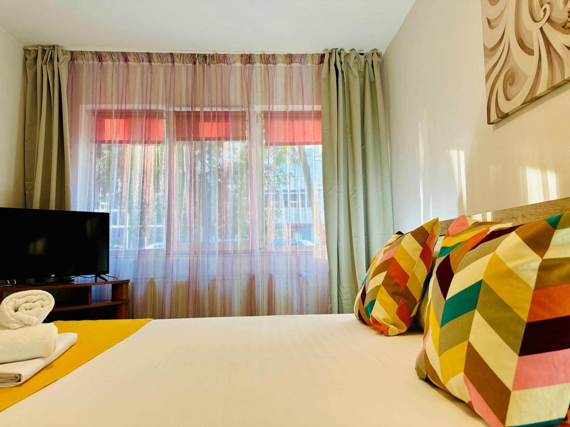 Joy City Stay Spacious Comfortable Timisoara Exterior photo